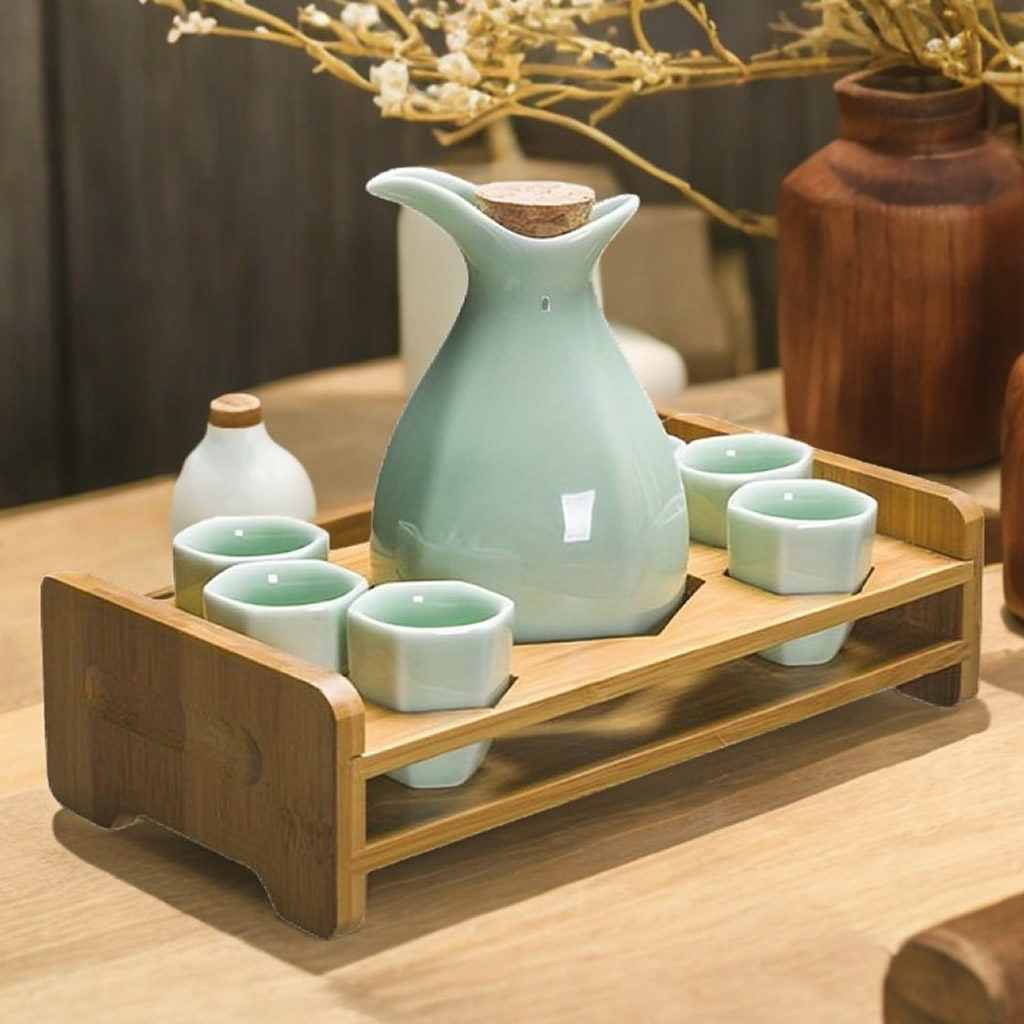 Kiyomizu Glaze Sake Set & Bamboo Tray