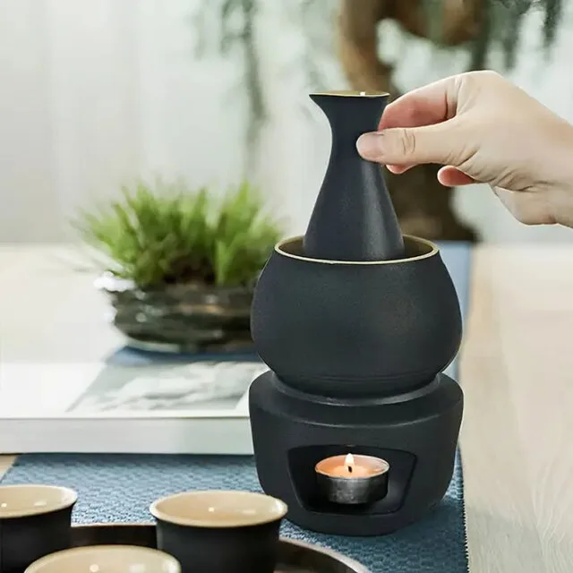 Kuro Sake Set with Warmer