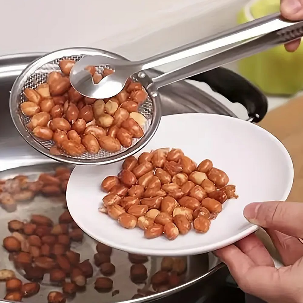 Multi-Functional Colander In Use